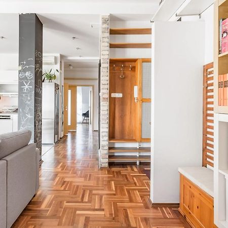 Relax Into Loft Living At A Light-Filled City Escape Budapest Eksteriør bilde