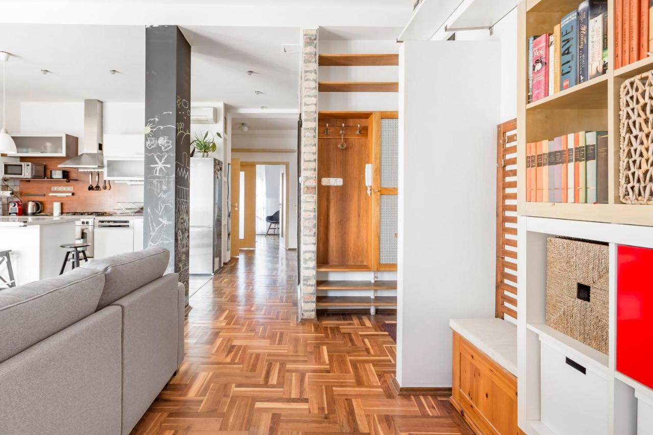 Relax Into Loft Living At A Light-Filled City Escape Budapest Eksteriør bilde