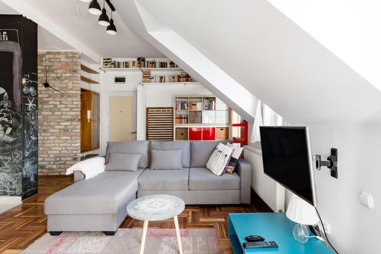 Relax Into Loft Living At A Light-Filled City Escape Budapest Eksteriør bilde