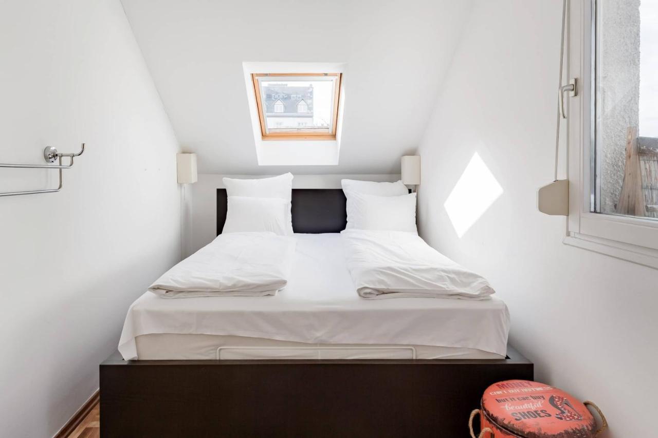 Relax Into Loft Living At A Light-Filled City Escape Budapest Eksteriør bilde