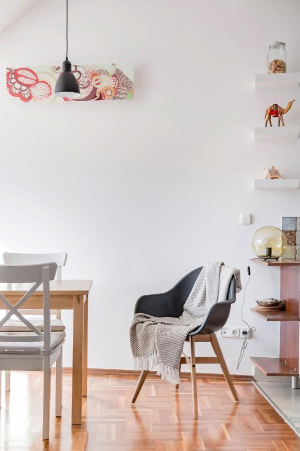 Relax Into Loft Living At A Light-Filled City Escape Budapest Eksteriør bilde