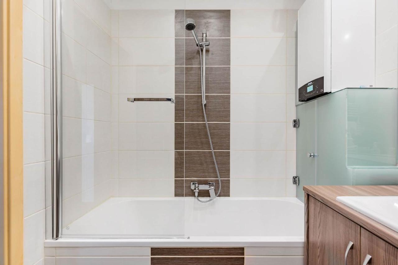 Relax Into Loft Living At A Light-Filled City Escape Budapest Eksteriør bilde
